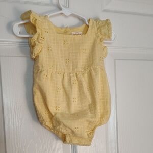 Cat & Jack Light Yellow Baby Outfit